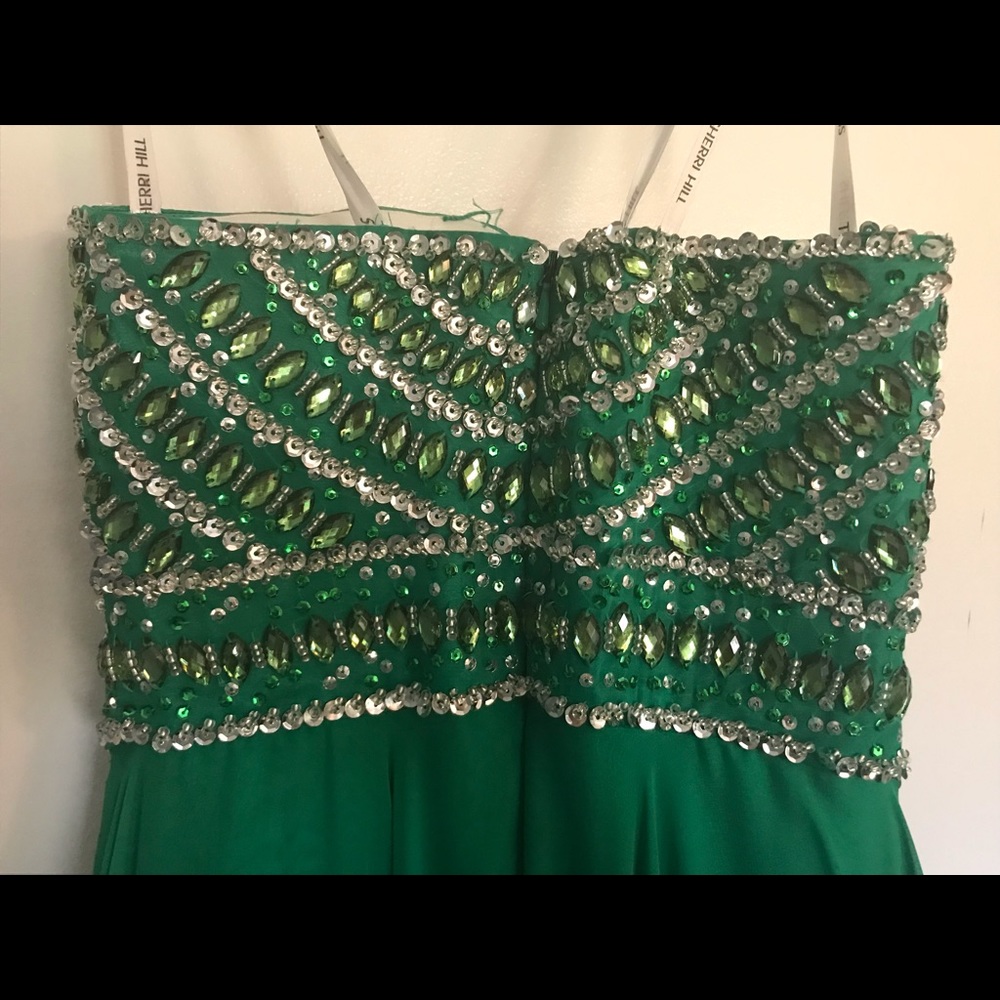 Sherri Hill 1539 Emerald Green Dress - Picture 8 of 8